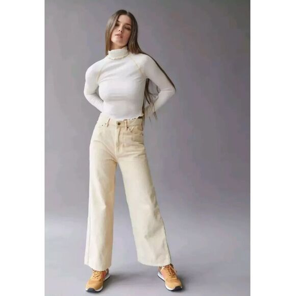 ✨ BDG Urban Outfitters Cream Cotton Corduroy High & Wide High-Rise Pants 25 ✨ - Picture 1 of 16